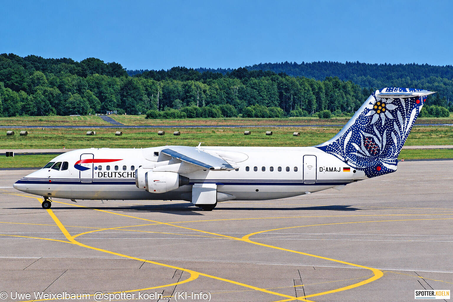 WDL Aviation D-AMAJ BAe146-200 