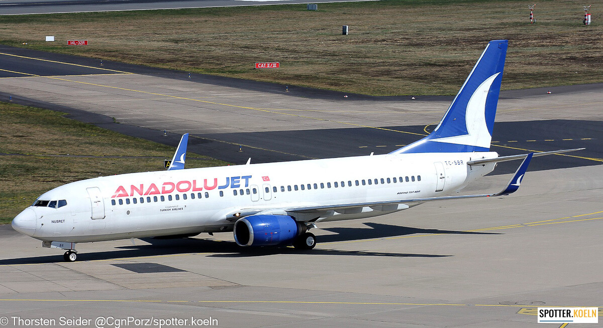 AnadoluJet Boeing B 37-800W TC-SBR
