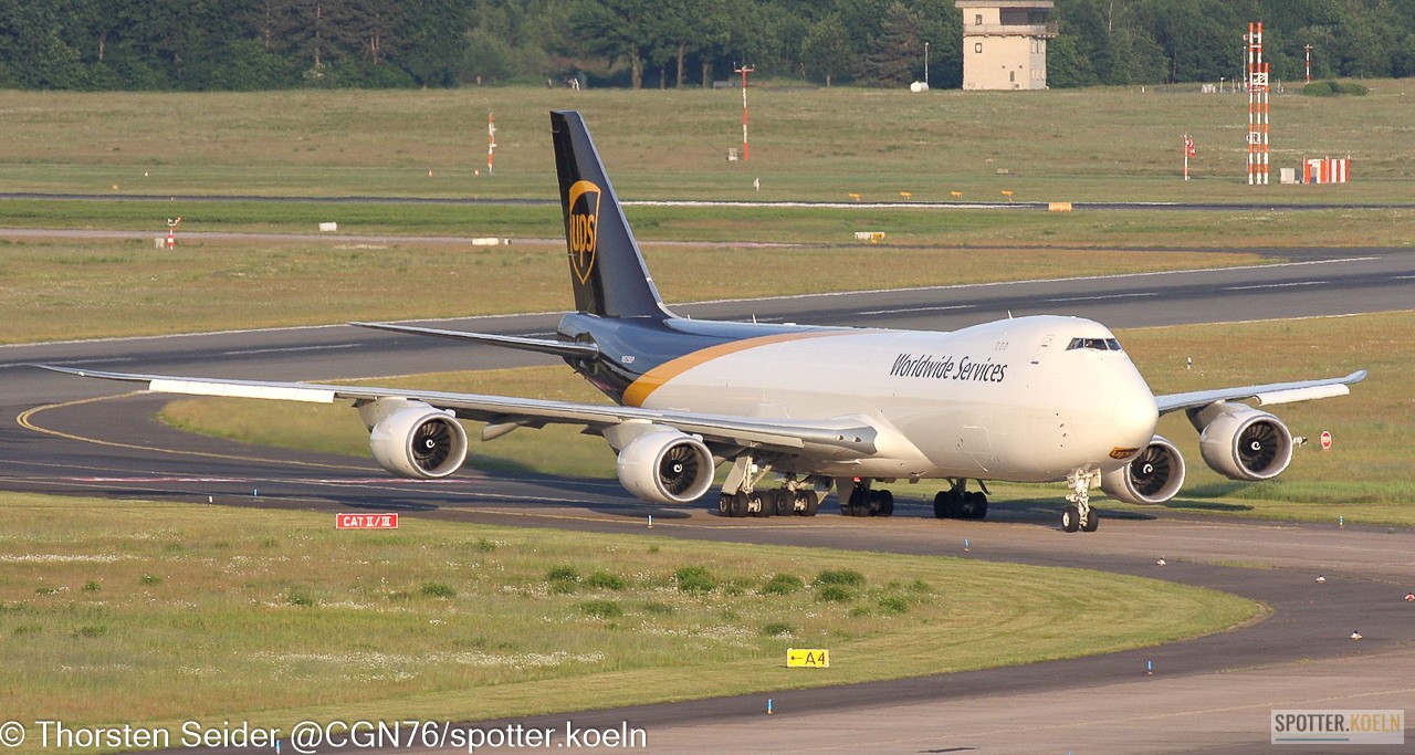 UPS 747-800 N625UP 