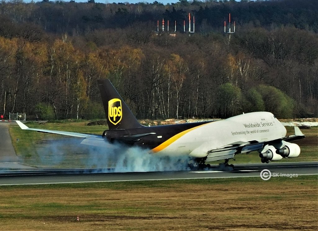 N579UP UPS