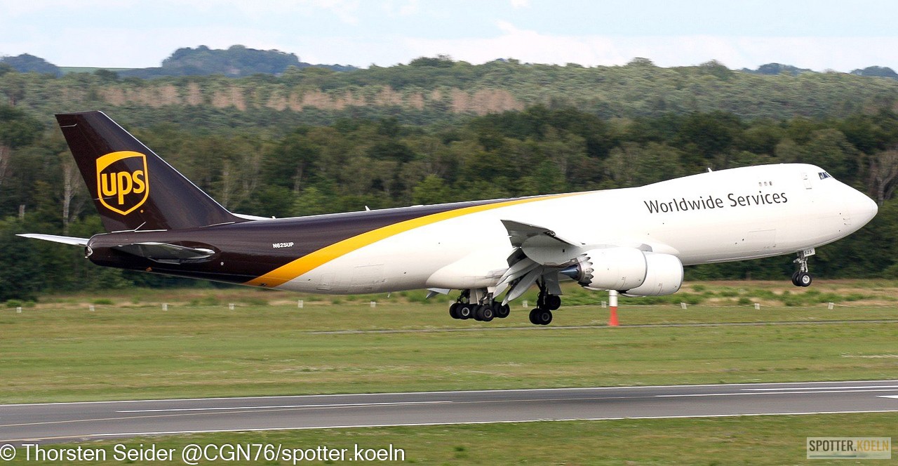 UPS 747-800 N625UP