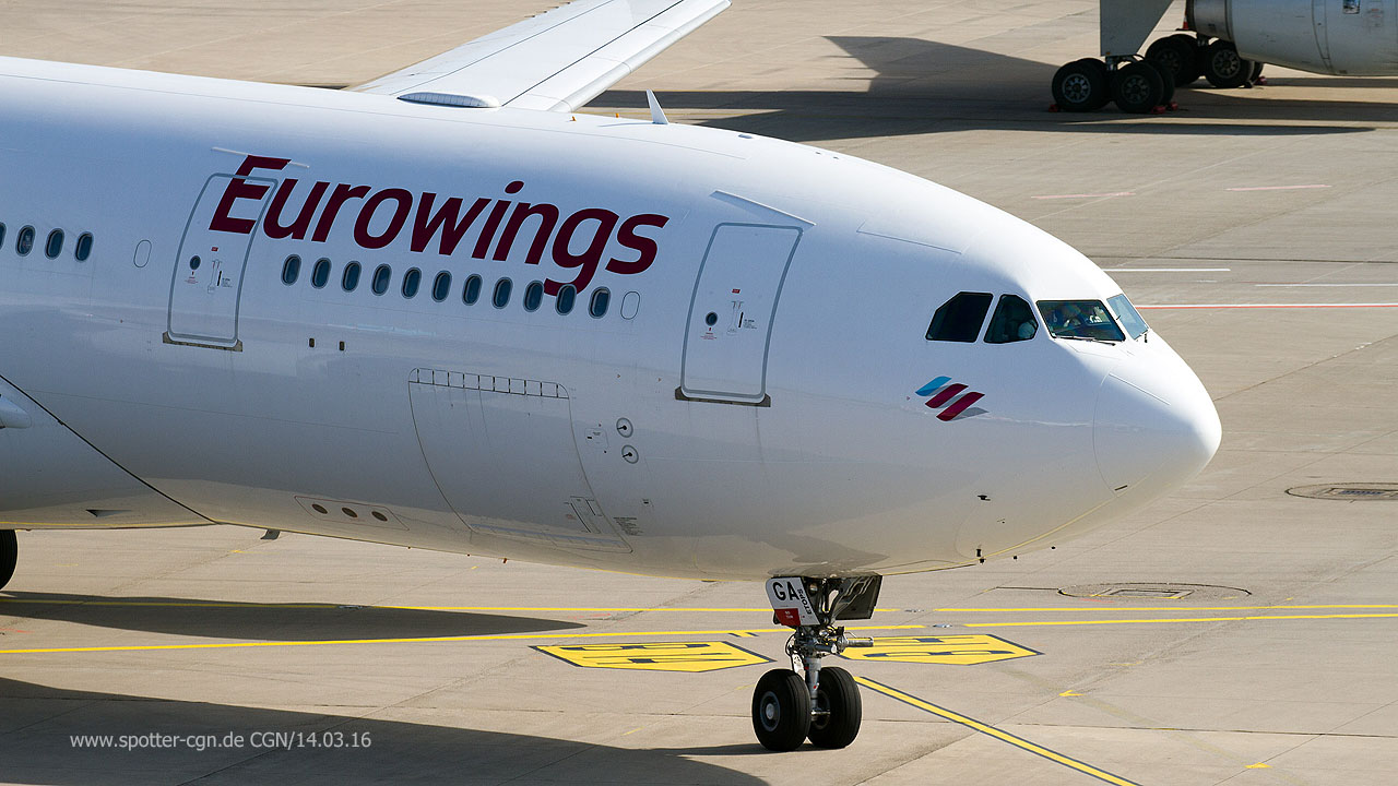 D-AXGA_4
