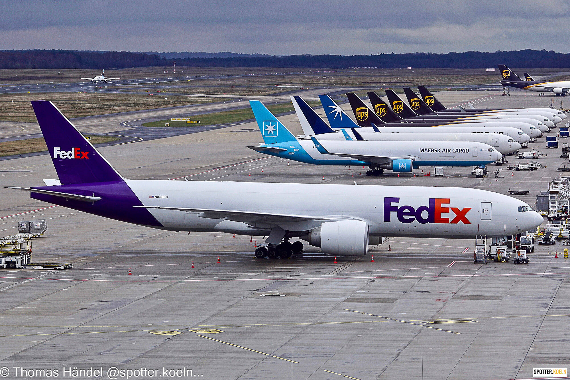 FedEx N850FD Boeing 777-FS2 