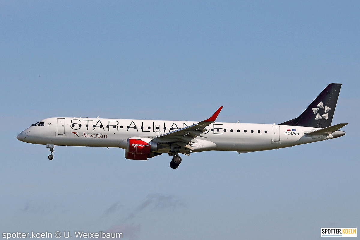 Austrian Airlines ( Star Alliance) OE-LWH ERJ-195LR 