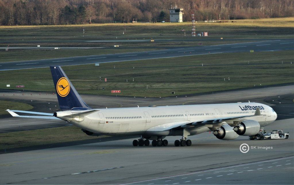 D-AIHB_CGN_12.12.2019_Foto_Klaus_D._Schinzel_karwundel