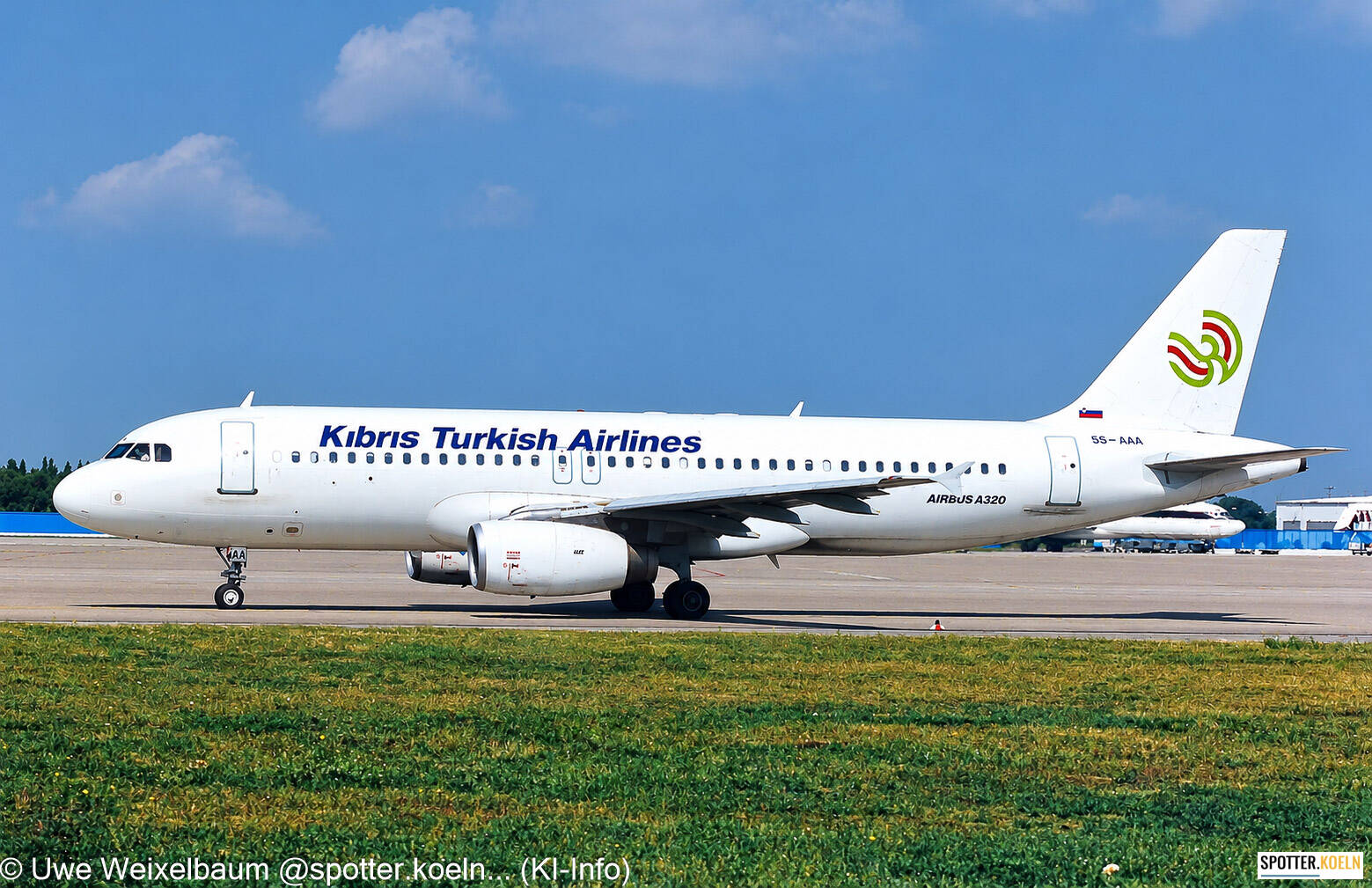 Kibris Turkish Airlines S5-AAA A320-231 