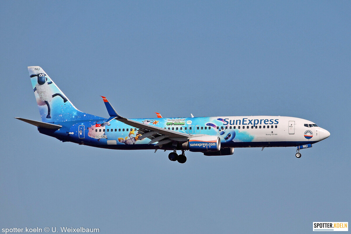 SunExpress TC-SNU B737-8HC 