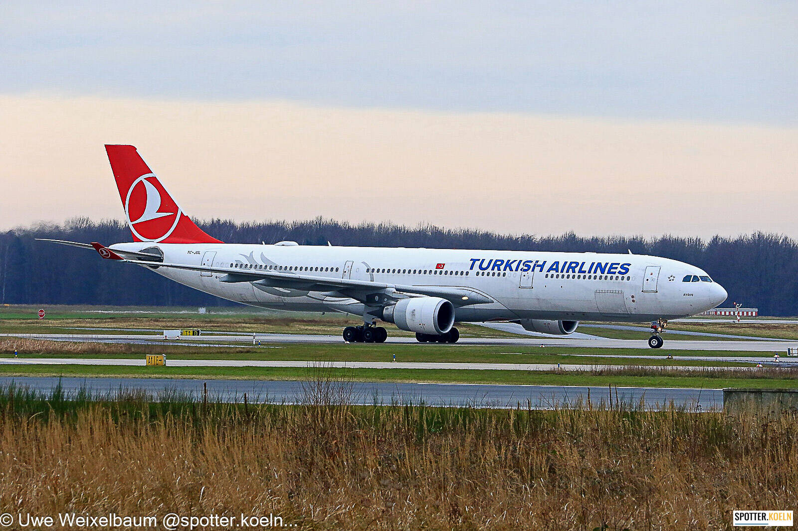 Turkish Airlines TC-JOL Airbus A330-303 