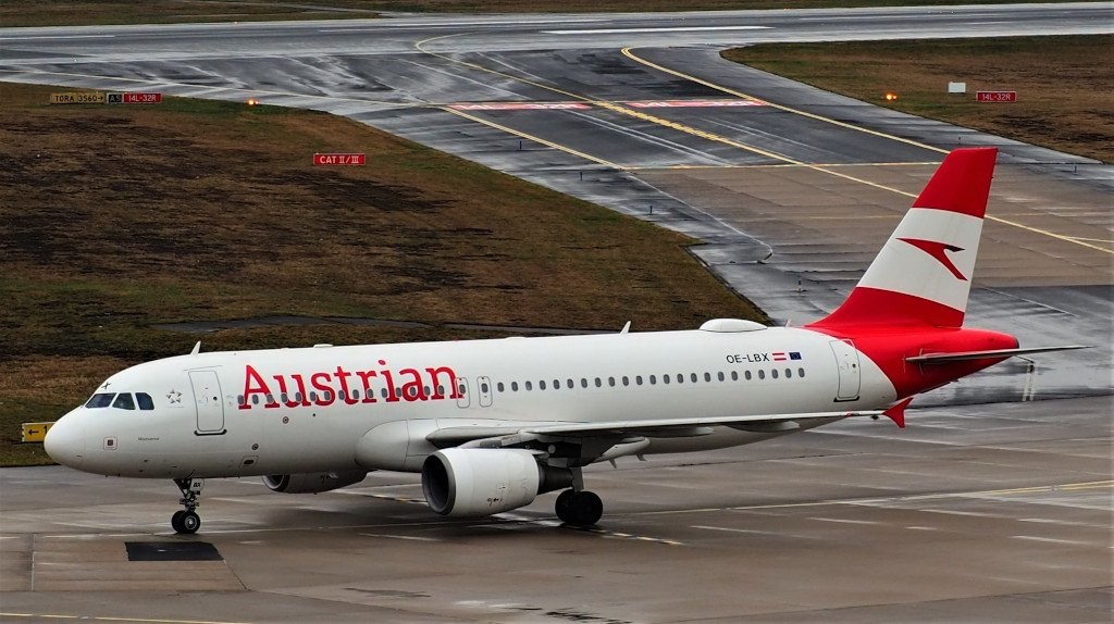 Austrian Airlines OE-LBX