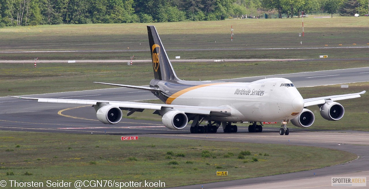 UPS 747-800 N620UP 