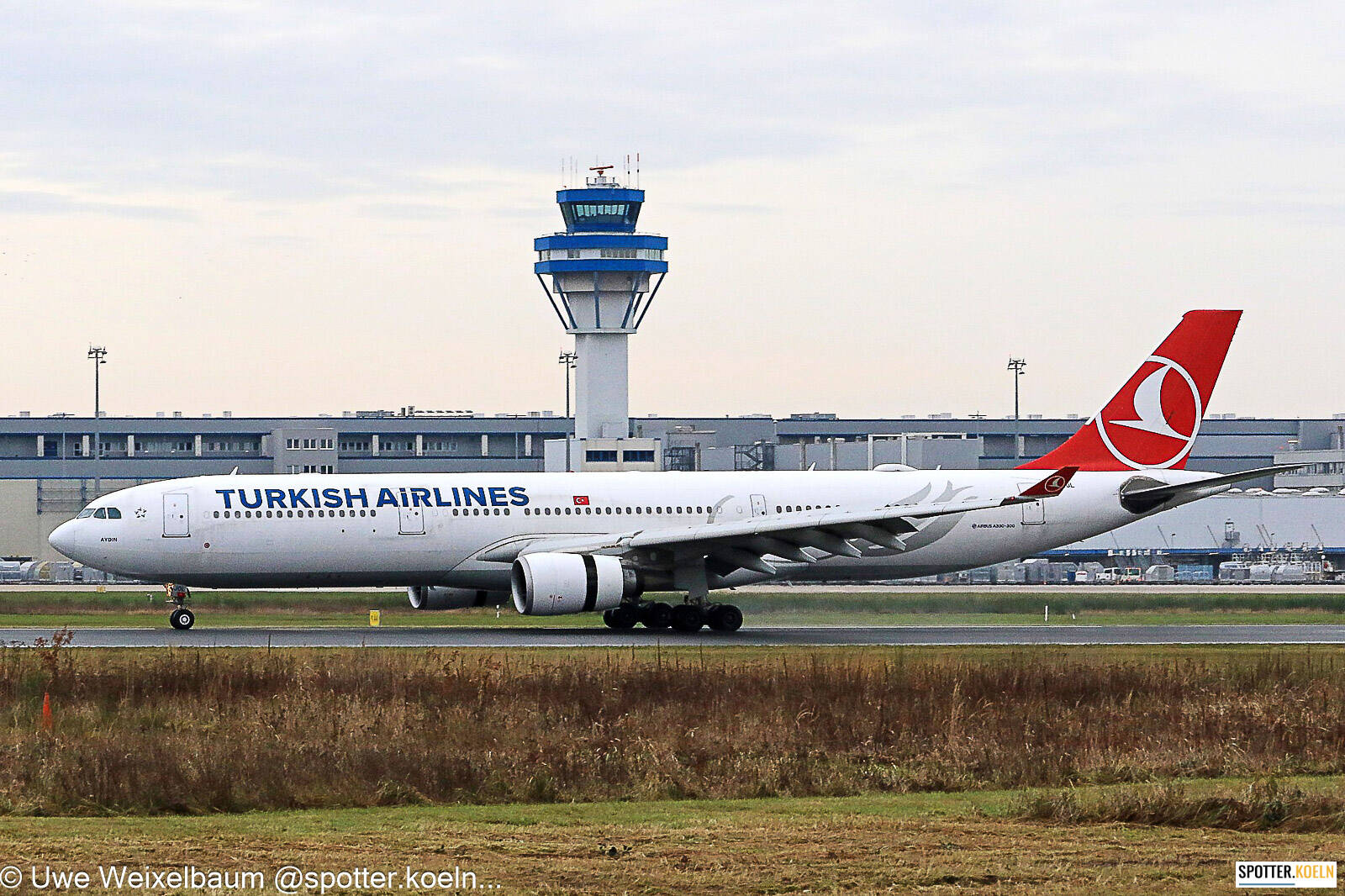Turkish Airlines TC-JOL Airbus A330-303 