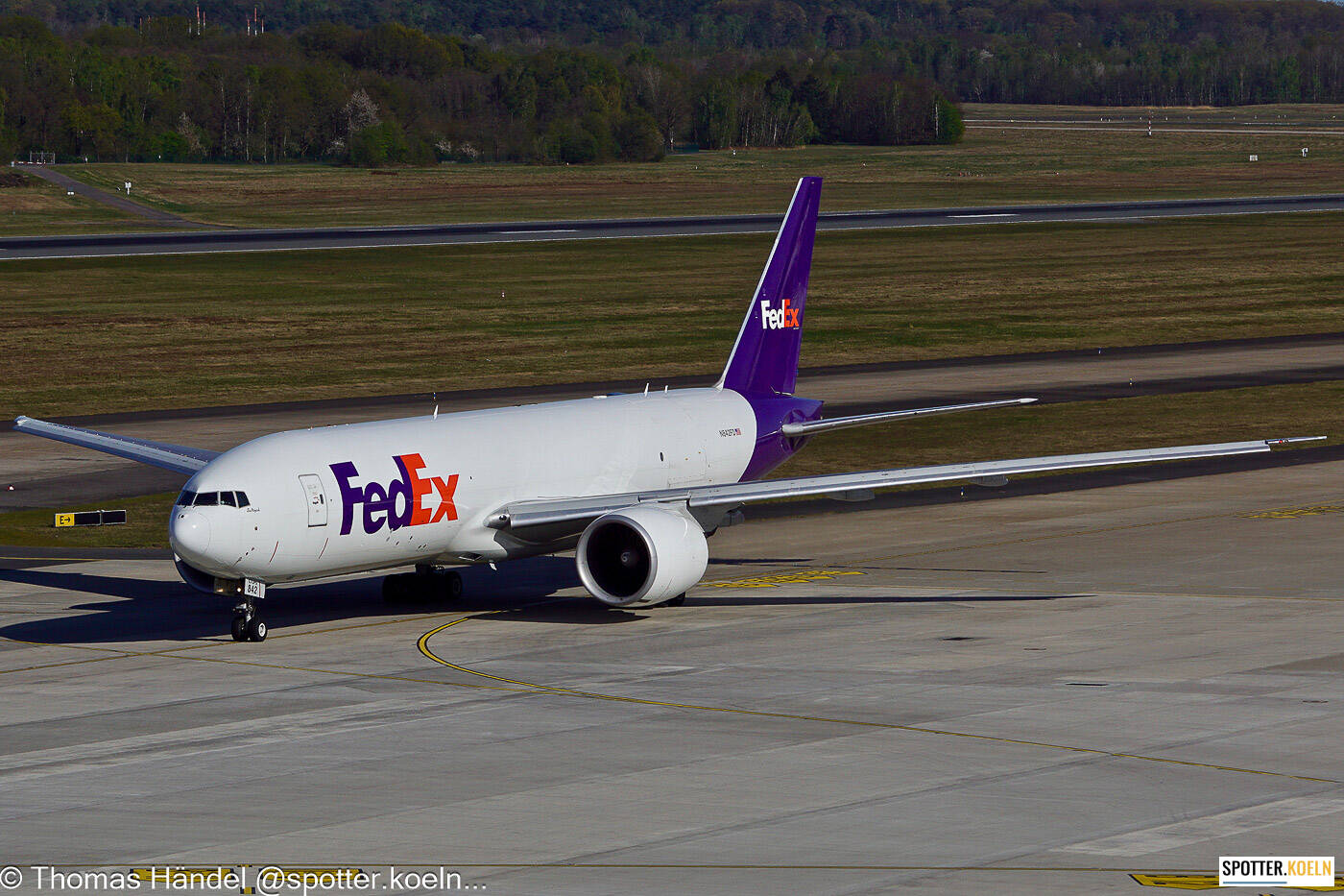 FedEx N842FD Boeing B777-FHT 