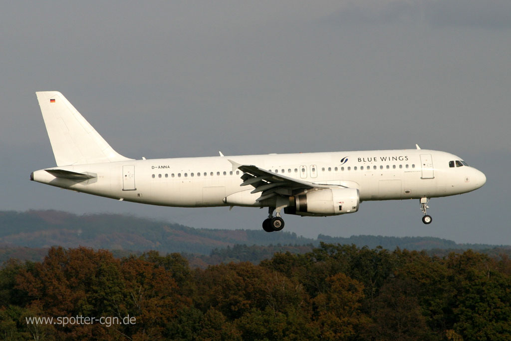 D-ANNA Blue Wings Airbus A320-233