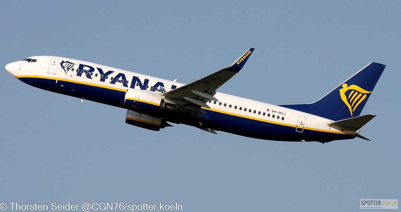 Malta Air 737-800W 9H-QCJ 