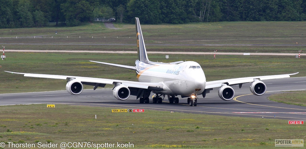 UPS 747-800 N617UP 