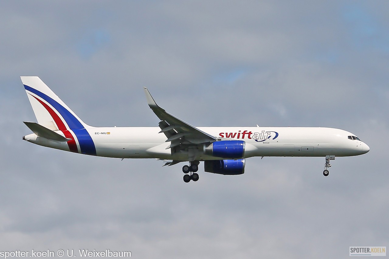 Swiftair EC-NIU B757-223F 
