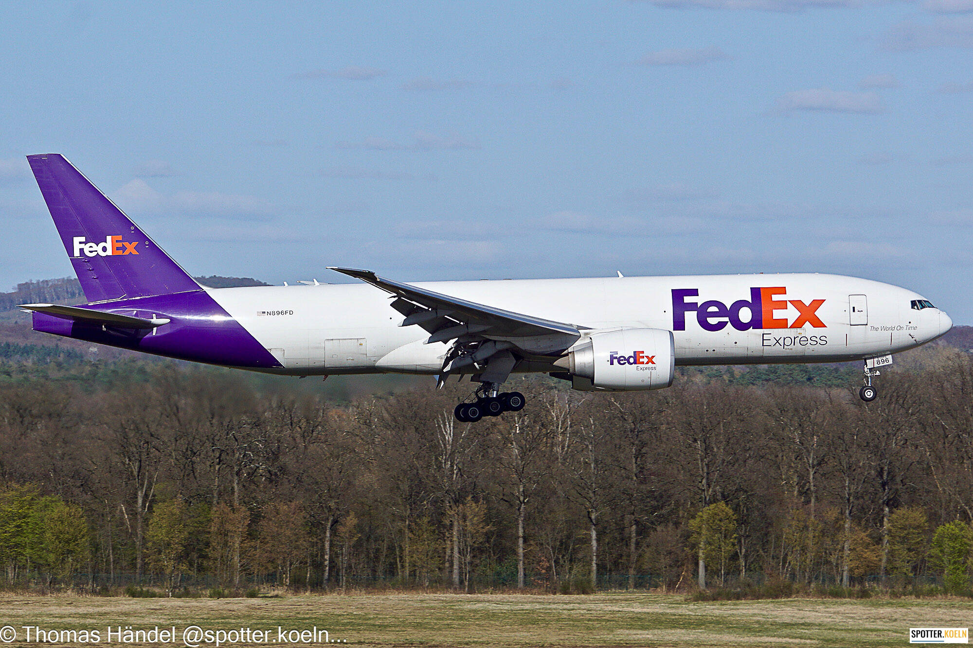 FedEx N896FD Boeing 777-FS2 