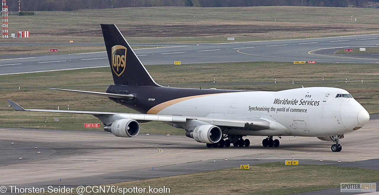 UPS 747-400 N576UP 