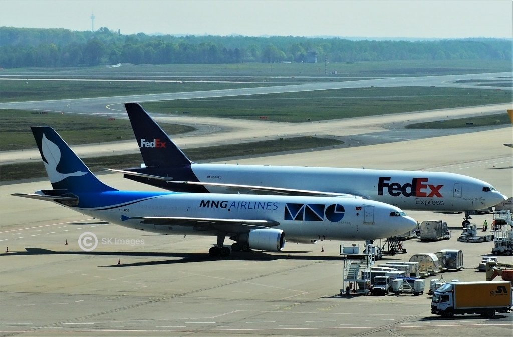 MNG Airlines TC-MCD Airbus A300B4-605R(F)