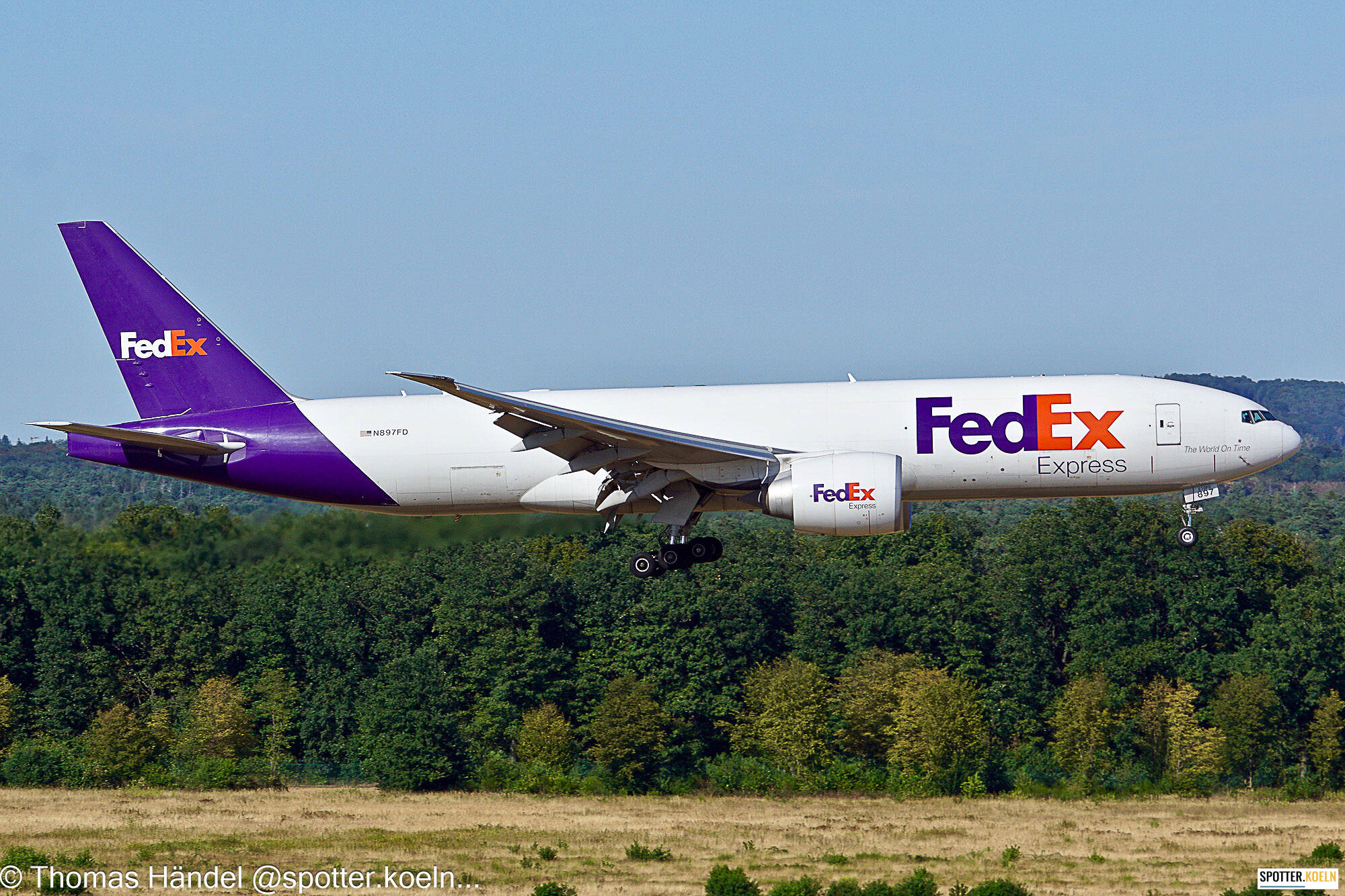 FedEx N897FD Boeing 777-FS2