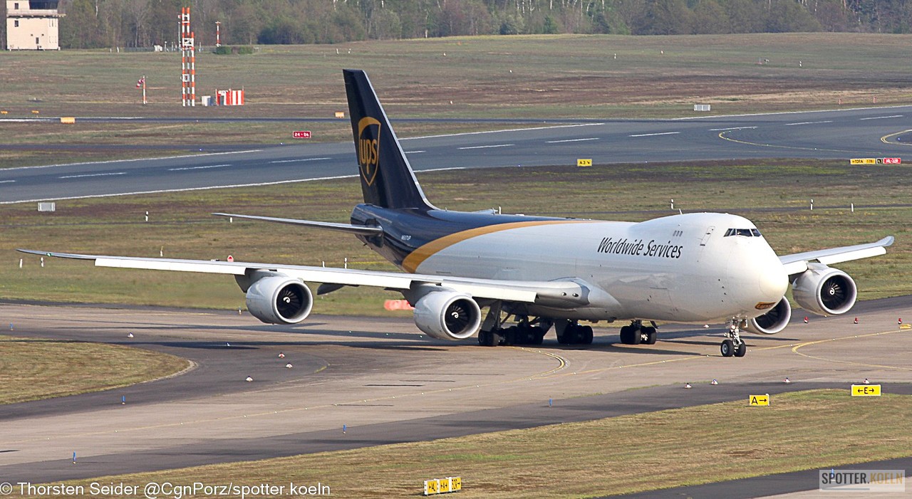 UPS 747-800 N607UP 