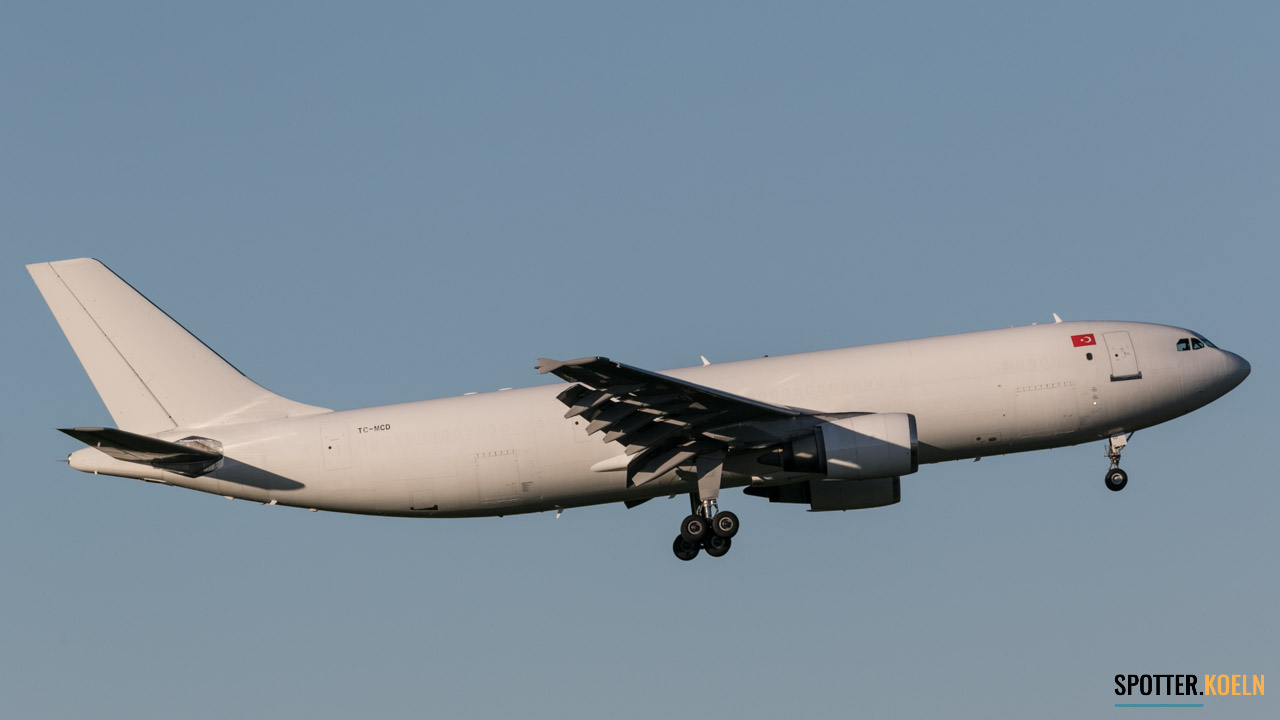 MNG Airlines TC-MCD Airbus A300B4-605R(F)