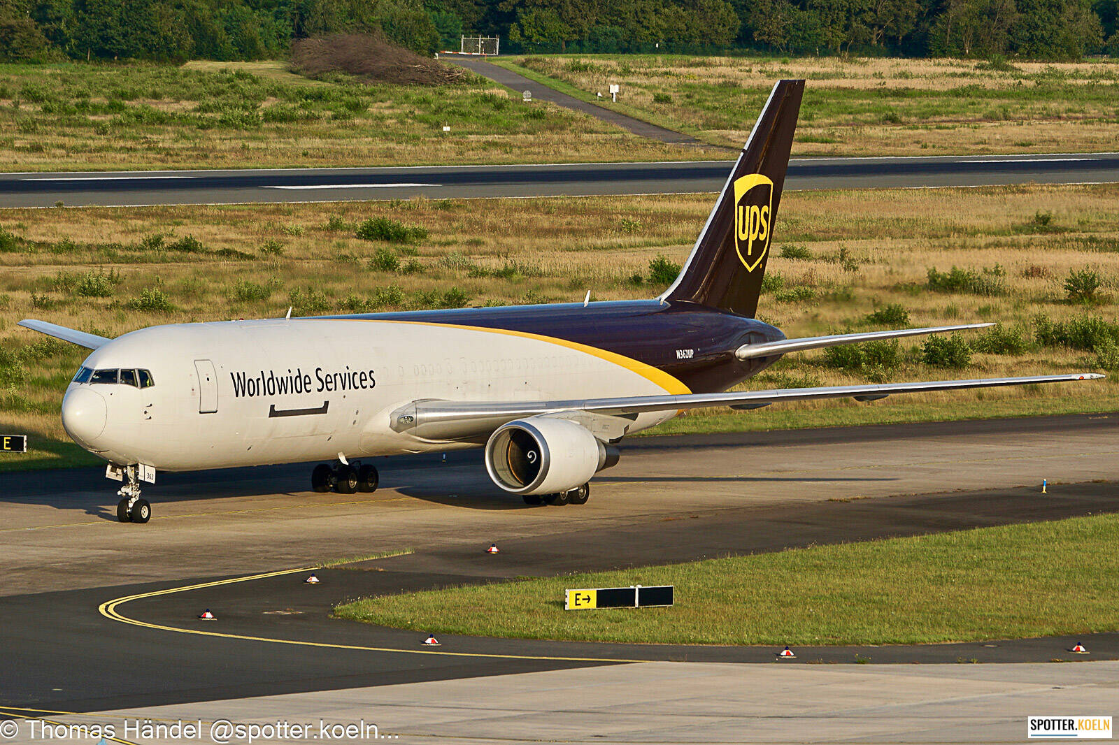 UPS N362UP Boeing 767-346ER(BCF)