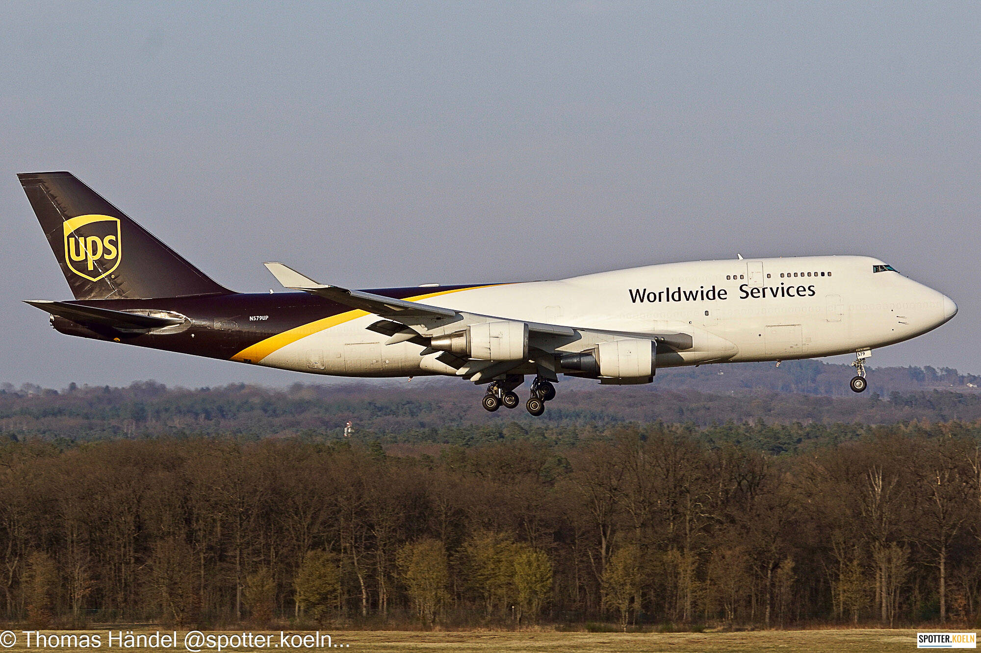 UPS N579UP Boeing 747-45E(BCF)