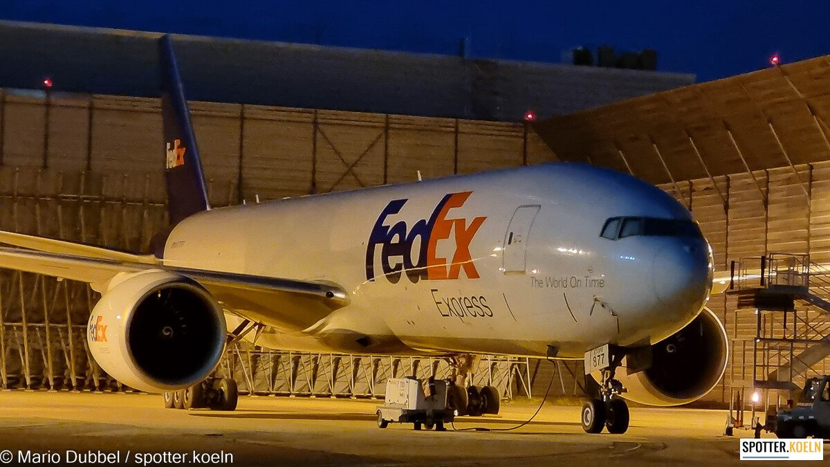 Fedex_B777_CGN_04.07.2022_Mario_Dubbel-2