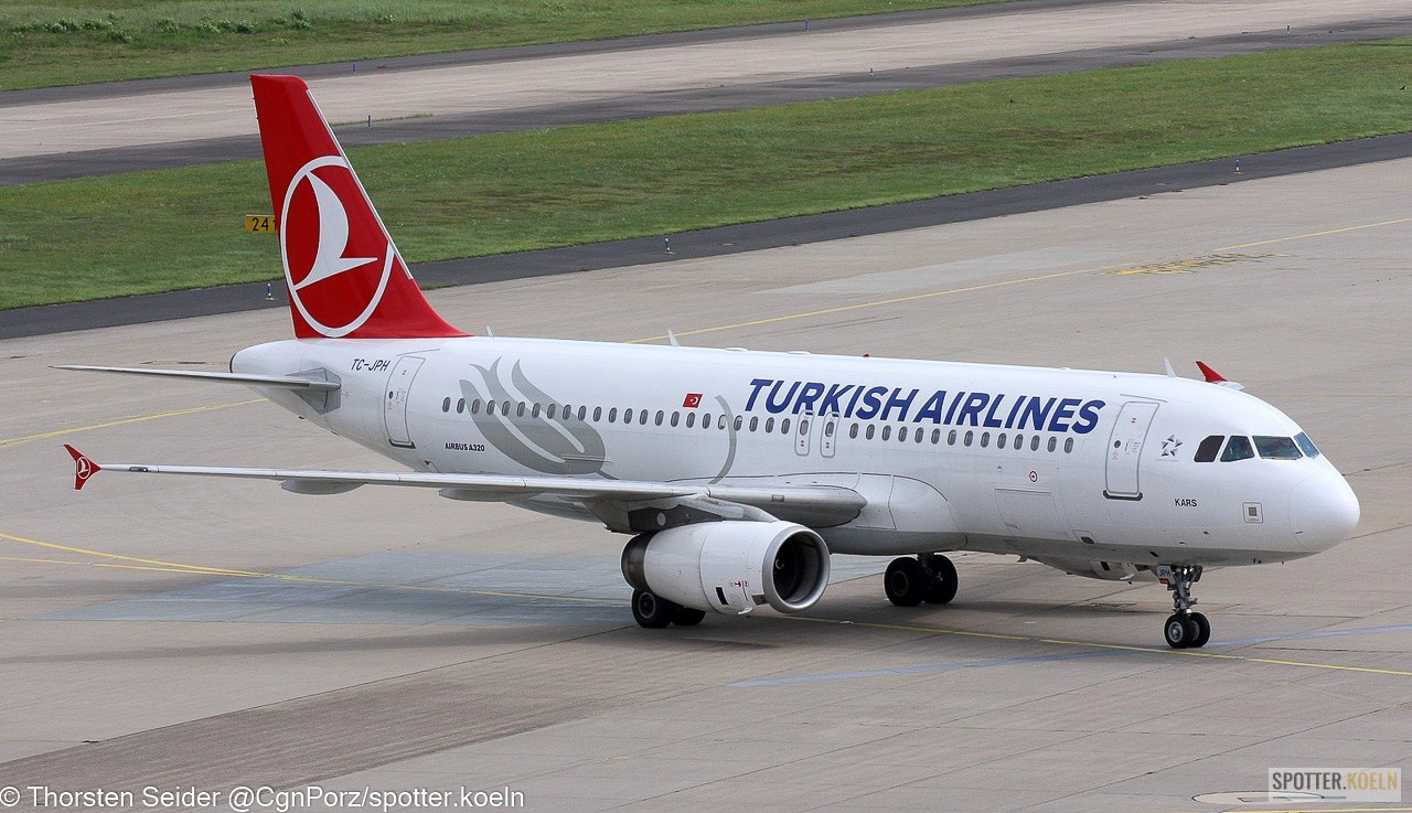 Turkish_Airlines_A320-200_TC-JPH_CGN_22.08.2021_Thorsten_Seider