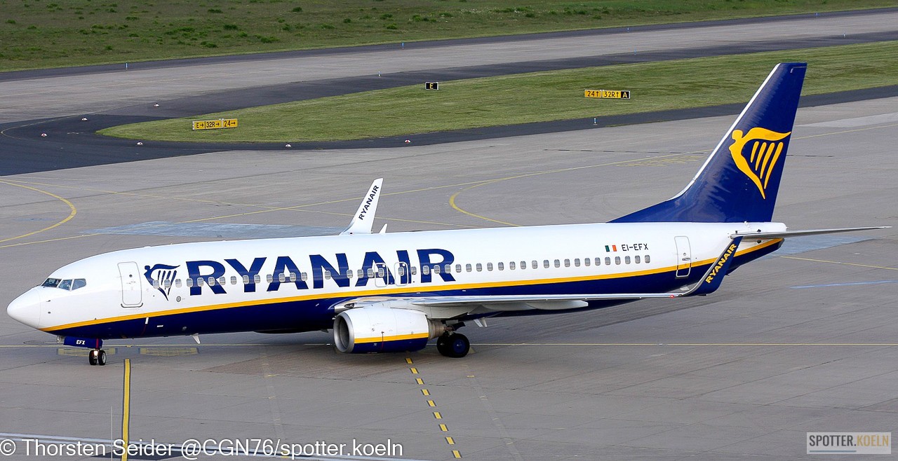 Ryanair 737-800W EI-EFX 