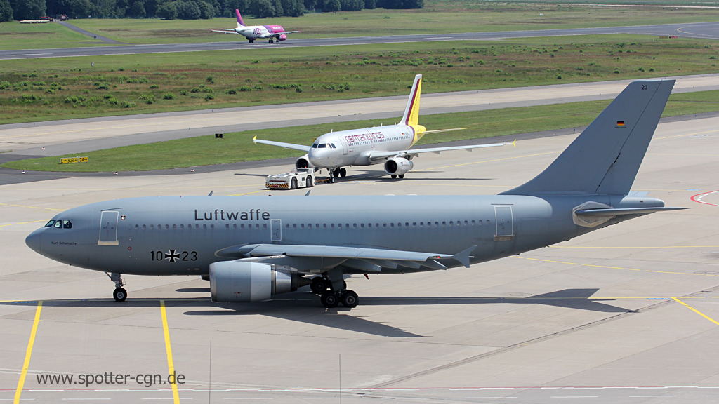 10+23 Airbus A310-304