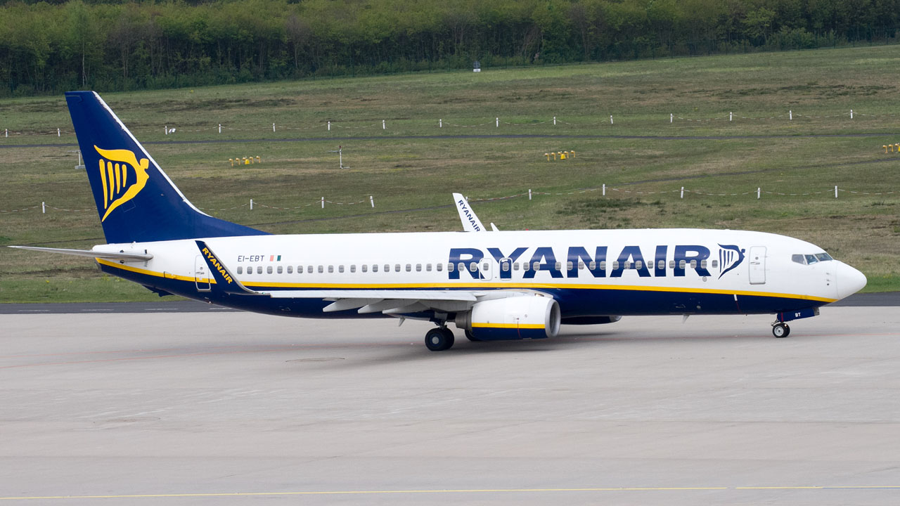 EI-EBT Ryanair Boeing 737-8AS(WL)