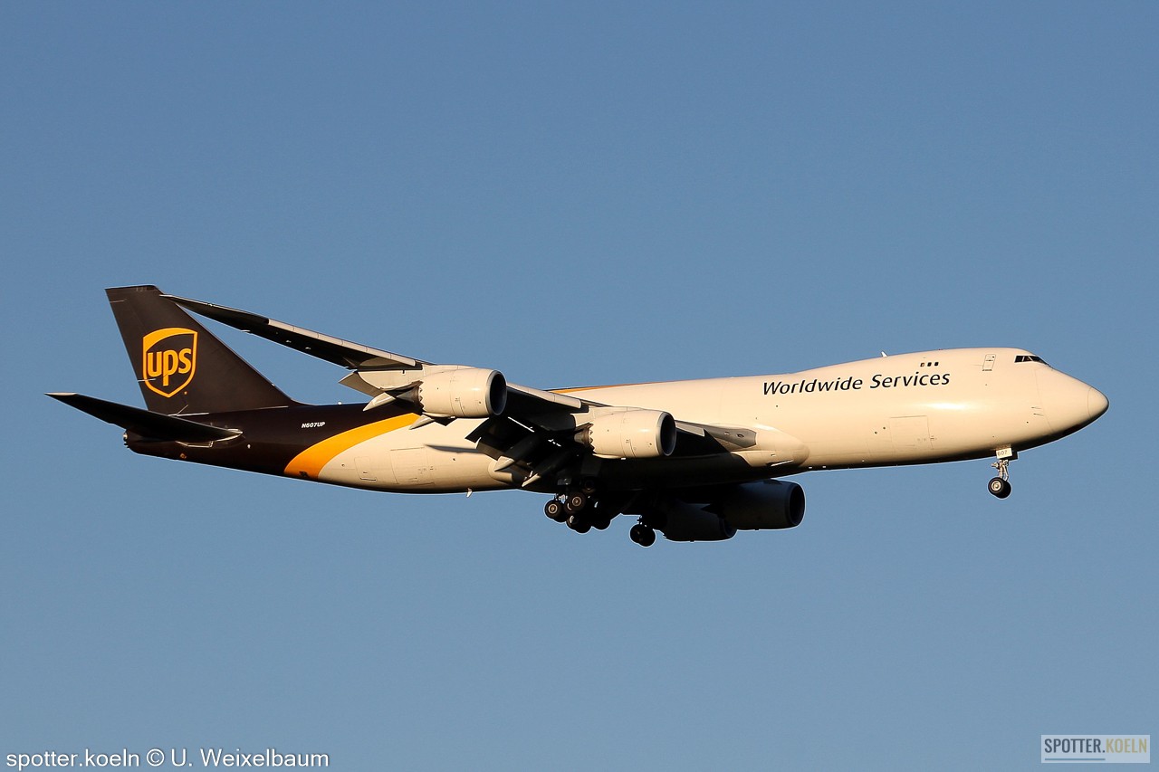 N607UP UPS B748 