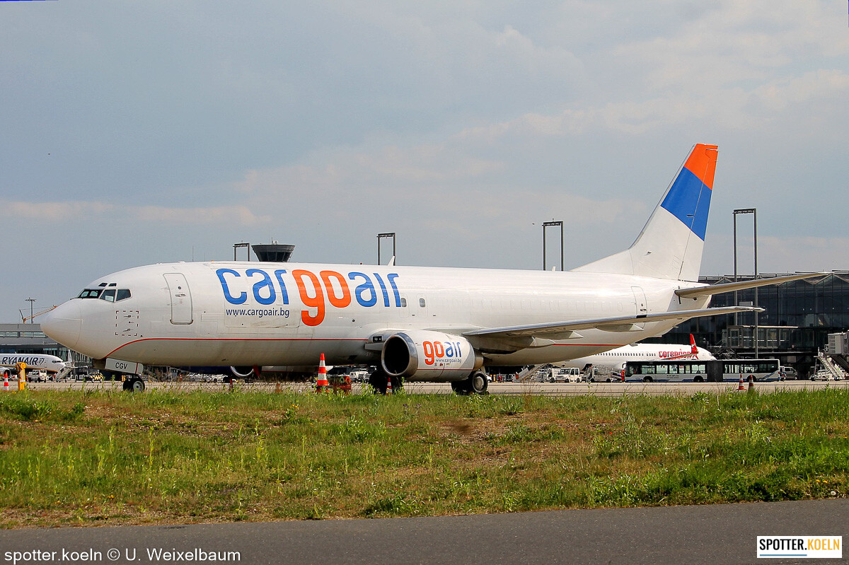 Cargo_Air_LZ-CGV_B737-405