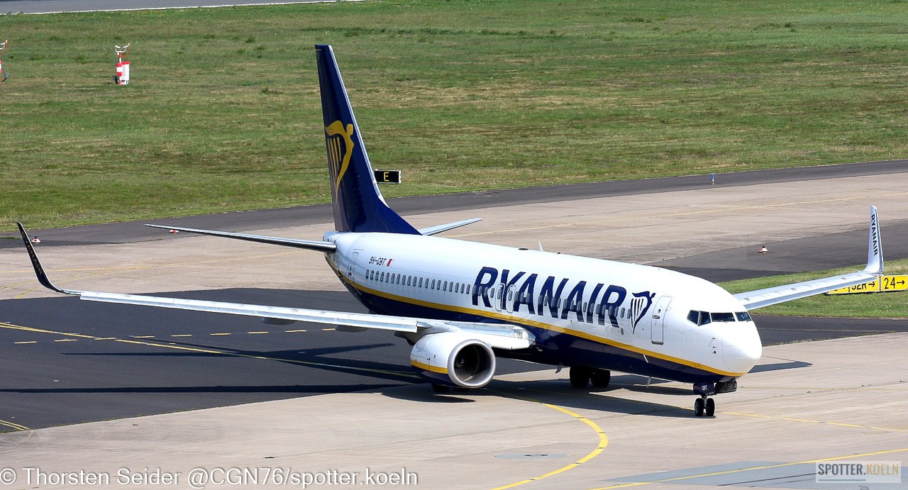 Malta Air 737-800W 9H-QBT 