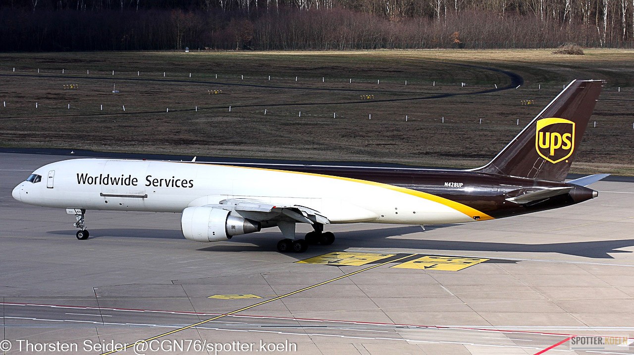 UPS 757-200 N428UP 